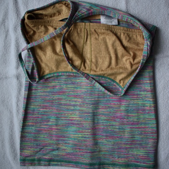 Iviva athletica (Lululemon youth) tank top - Picture 5 of 10